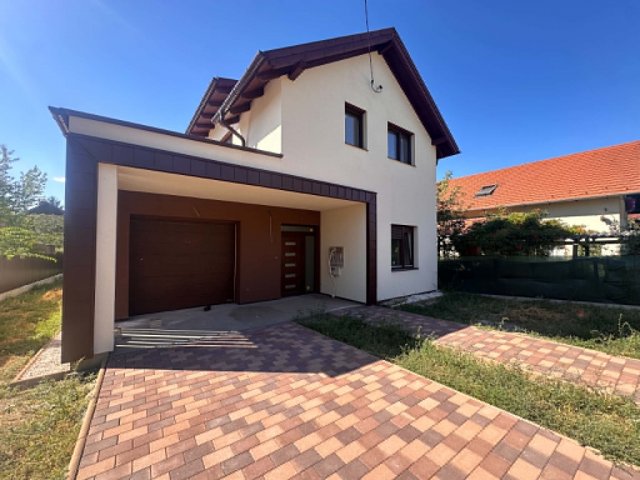 Eladó családi ház, Gödön 174.9 M Ft, 5 szobás