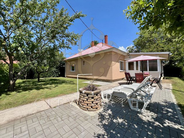 Eladó családi ház, Balatonlelleén 94.999 M Ft, 4 szobás