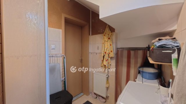 Eladó ikerház, Egerben 62.9 M Ft, 3 szobás / költözzbe.hu