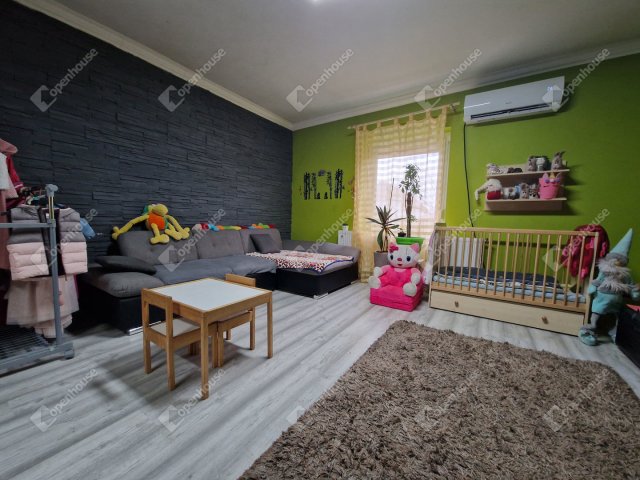Eladó családi ház, Mocsán 57 M Ft, 4 szobás