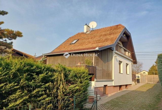 Eladó családi ház, Tárnokon 268 M Ft, 5 szobás