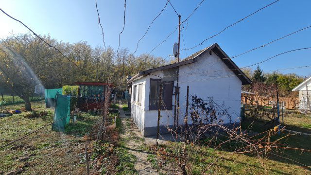 Eladó nyaraló, Baracson 5 M Ft, 1 szobás / költözzbe.hu