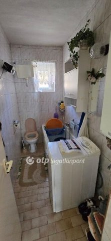 Eladó családi ház, Jászapátiban 20.99 M Ft, 2 szobás