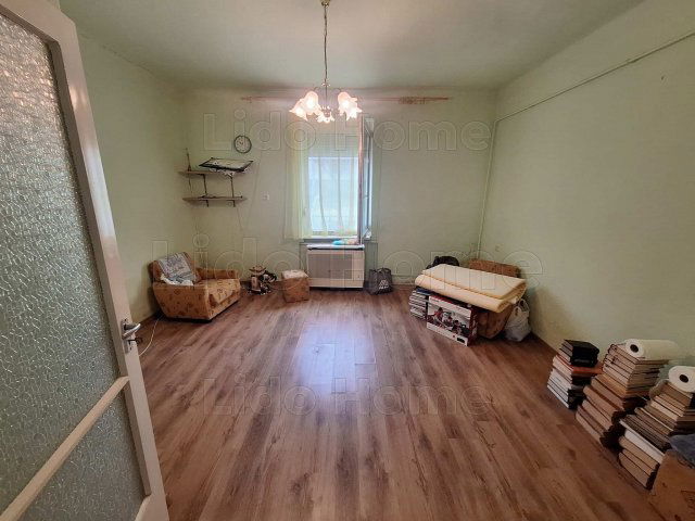 Eladó családi ház, Kaposváron 8.5 M Ft, 4 szobás