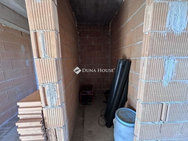 Eladó családi ház, Budapesten, XVIII. kerületben 234.5 M Ft