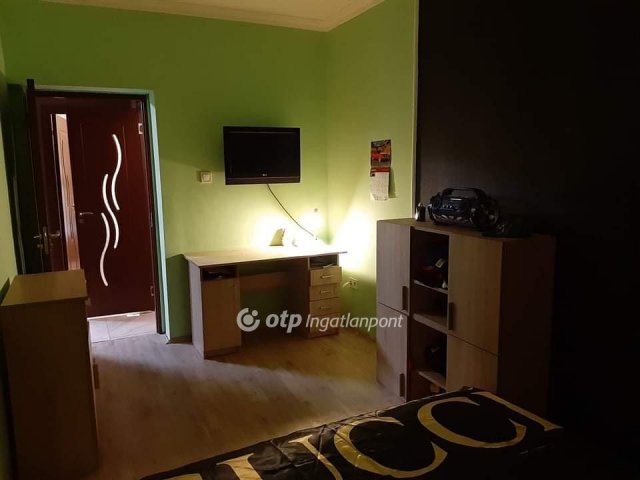 Eladó családi ház, Szigethalmon 89 M Ft, 6 szobás