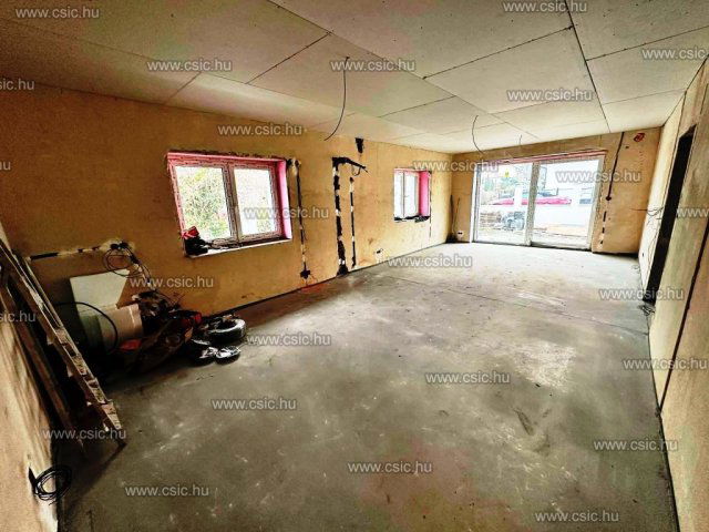 Eladó családi ház, Pomázon 169 M Ft, 5 szobás