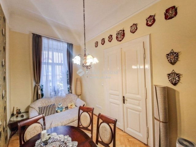 Eladó téglalakás, Budapesten, VII. kerületben 89.6 M Ft