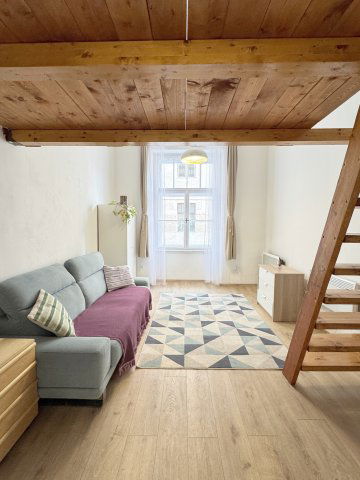 Eladó téglalakás, Budapesten, VIII. kerületben, Illés utcában