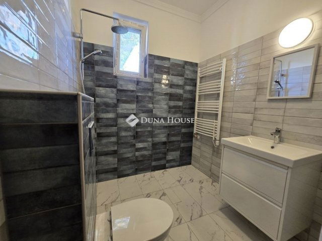 Eladó családi ház, Érden 229 M Ft, 3+2 szobás