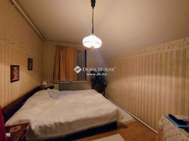 Eladó családi ház, Budapesten, XVI. kerületben 280 M Ft