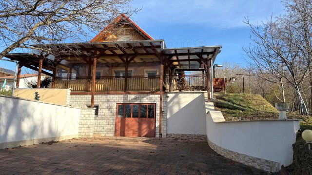 Eladó családi ház, Ságváron 115 M Ft, 4 szobás