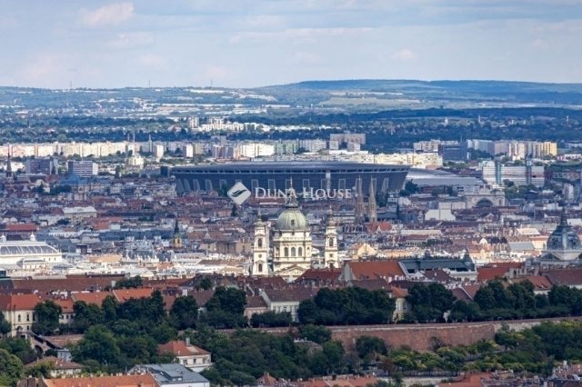 Eladó téglalakás, Budapesten, XII. kerületben 135 M Ft, 3 szobás