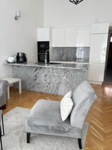 Eladó téglalakás, Budapesten, VI. kerületben 99.9 M Ft, 3 szobás