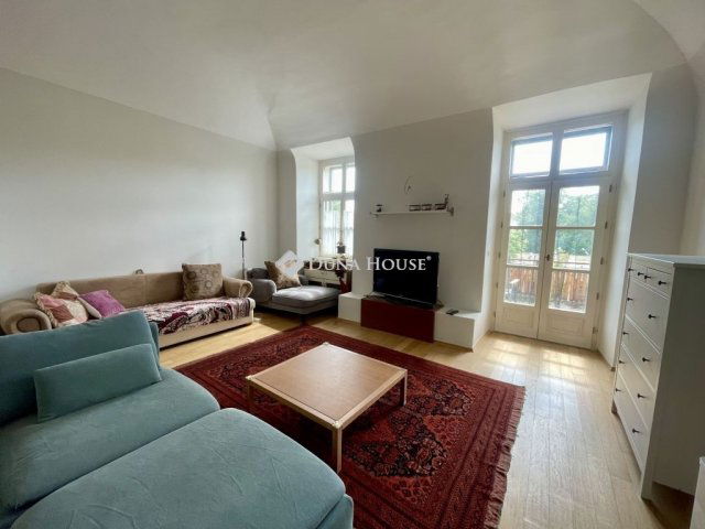 Eladó téglalakás, Balatonfüreden 399 M Ft, 3 szobás