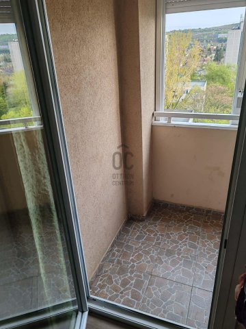 Eladó panellakás, Miskolcon 27.5 M Ft, 3 szobás