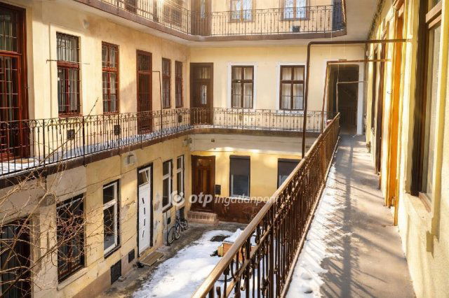 Eladó téglalakás, Budapesten, VII. kerületben 48 M Ft, 1 szobás