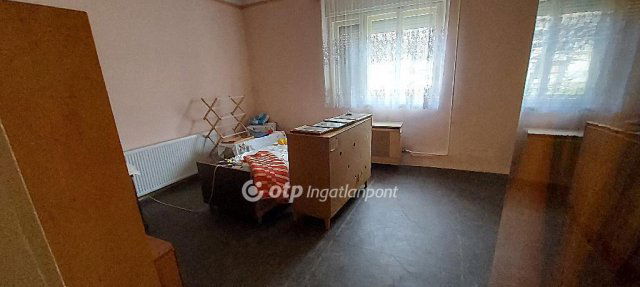 Eladó családi ház, Kunszentmártonban 16.99 M Ft, 3 szobás