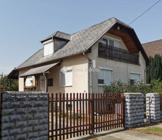 Eladó családi ház, Mályin 76.99 M Ft, 4 szobás