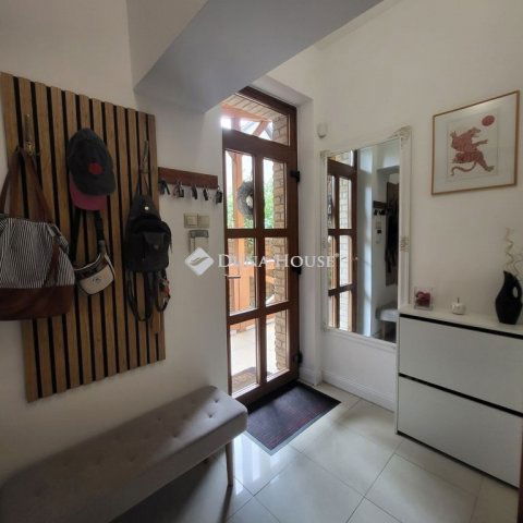 Eladó családi ház, Szegeden 210 M Ft, 6 szobás