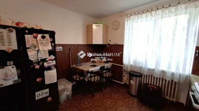 Eladó családi ház, Tökölön 71 M Ft, 3 szobás