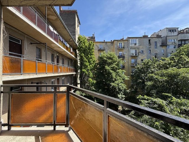Eladó téglalakás, Budapesten, XI. kerületben, Kökörcsin utcában