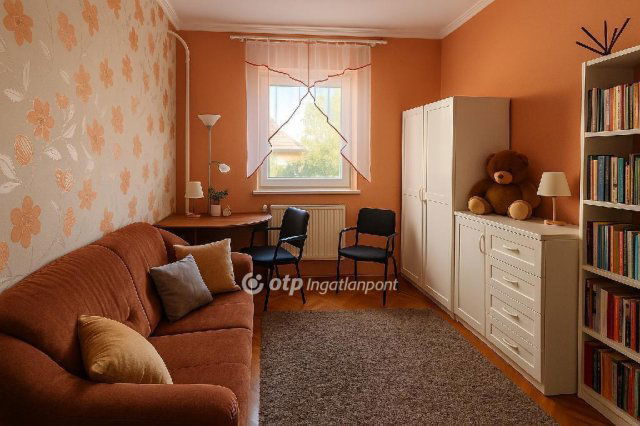 Eladó családi ház, Hevesen 59.9 M Ft, 4 szobás