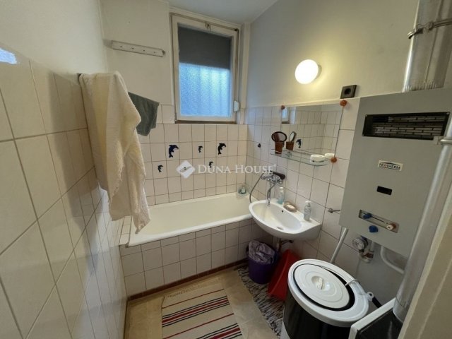 Eladó téglalakás, Budapesten, IV. kerületben 62.9 M Ft, 2 szobás