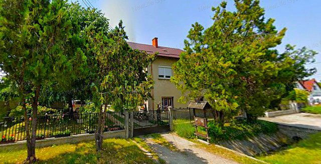 Eladó téglalakás, Győrött 65 M Ft, 3 szobás