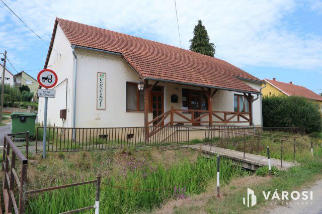 Eladó családi ház, Szentgotthárdon 37 M Ft, 5 szobás