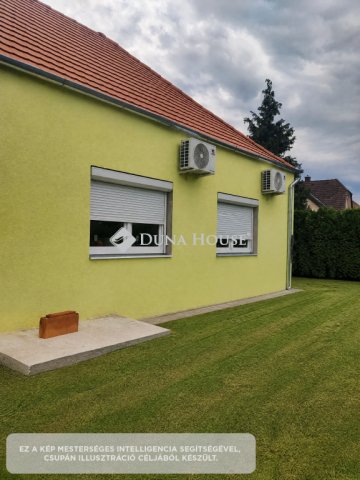 Eladó családi ház, Zsirán 59 M Ft, 4 szobás
