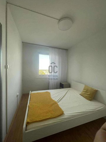 Kiadó panellakás, albérlet, Szegeden 200 E Ft / hó, 3 szobás