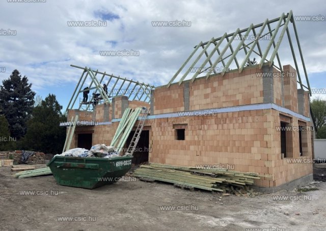 Eladó téglalakás, Dorogon 55.9 M Ft, 3 szobás