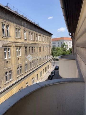 Eladó téglalakás, Budapesten, IX. kerületben 58 M Ft, 1 szobás