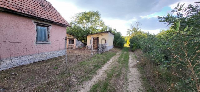 Eladó nyaraló, Csévharaszton 21 M Ft, 2 szobás