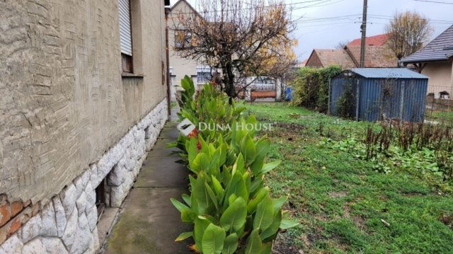 Eladó családi ház, Villányban 45 M Ft, 4 szobás