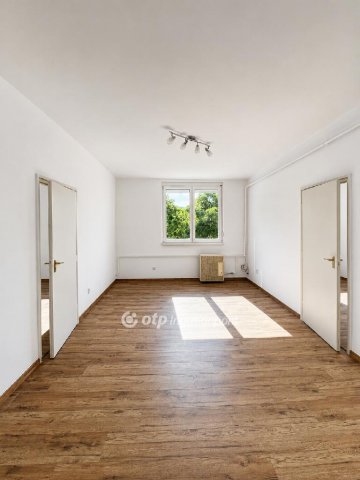 Eladó téglalakás, Miskolcon 46 M Ft, 3 szobás