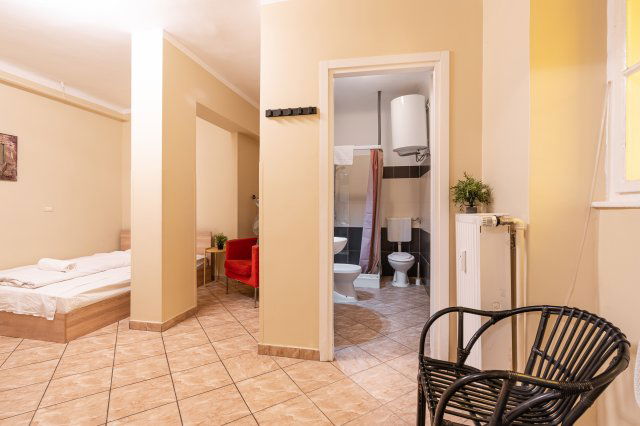 Kiadó téglalakás, albérlet, VI. kerületben, Révay közben