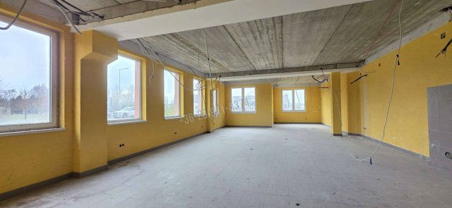 Eladó ipari ingatlan, Dunavarsányban 250 M Ft