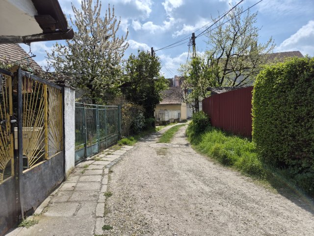 Eladó telek, Szentendrén 80 M Ft / költözzbe.hu