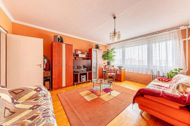 Eladó panellakás, Budapesten, X. kerületben 68.9 M Ft, 3 szobás