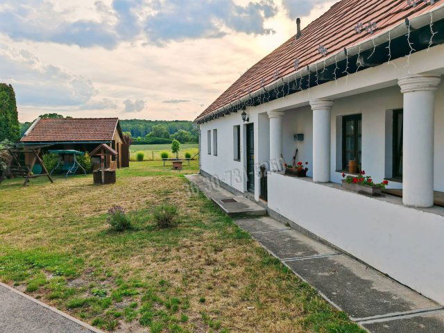 Eladó családi ház, Egerszalókon 79.9 M Ft, 5 szobás