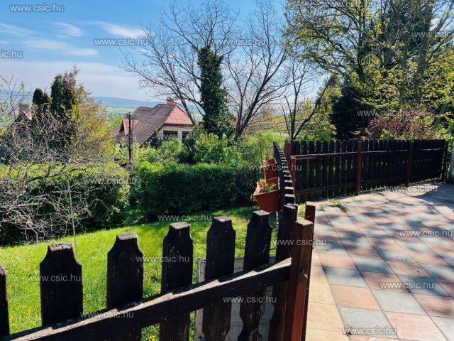 Eladó családi ház, Tahitótfalun 65 M Ft, 3 szobás