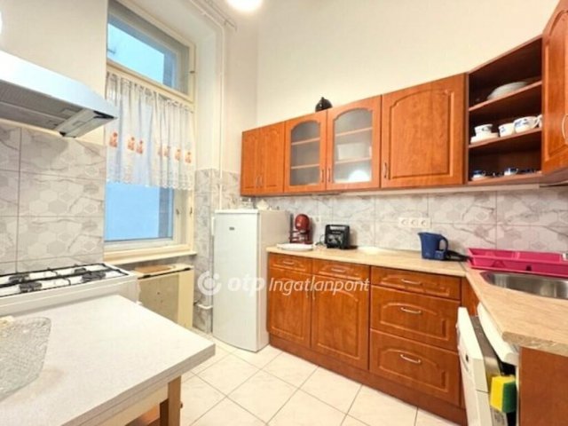 Eladó téglalakás, Budapesten, VIII. kerületben 79.99 M Ft