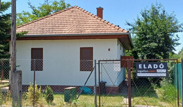 Eladó családi ház, Gárdonyban, Sólyom utcában 57 M Ft