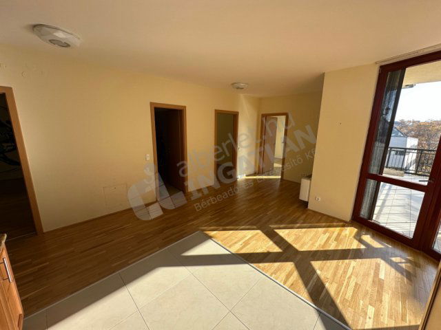 Kiadó téglalakás, albérlet, VI. kerületben, Benczúr utcában