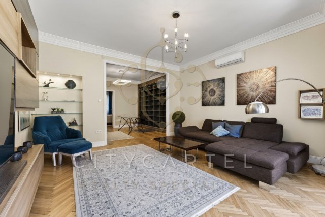 Kiadó téglalakás, albérlet, Budapesten, V. kerületben, 3 szobás