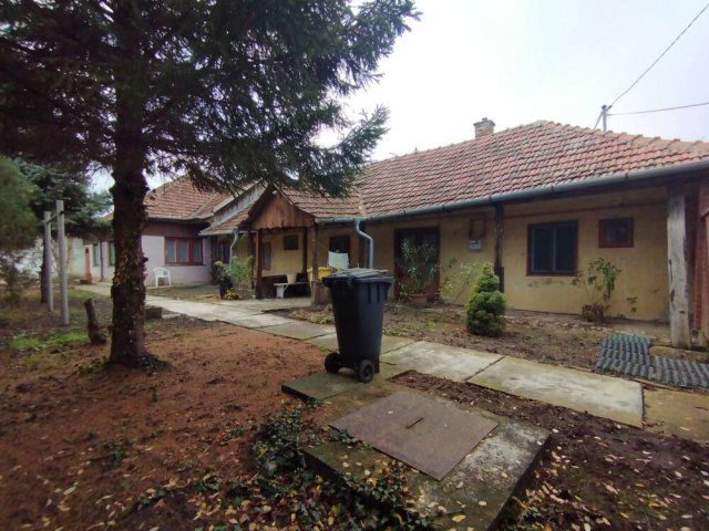 Eladó családi ház, Békéscsabán 38 M Ft, 4 szobás