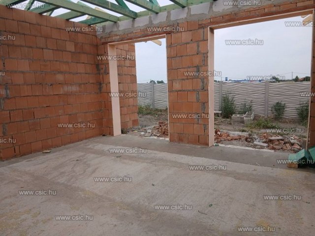 Eladó családi ház, Kiskunlacházán 78 M Ft, 4 szobás