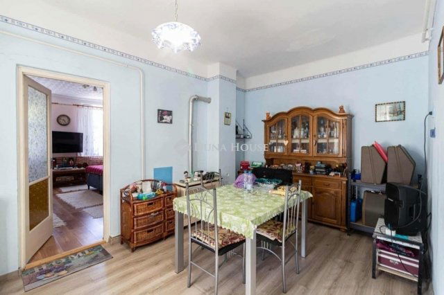 Eladó sorház, Kecskeméten 50 M Ft, 3 szobás